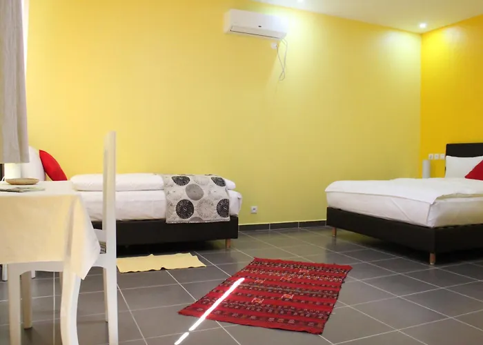 Auberge Tinit