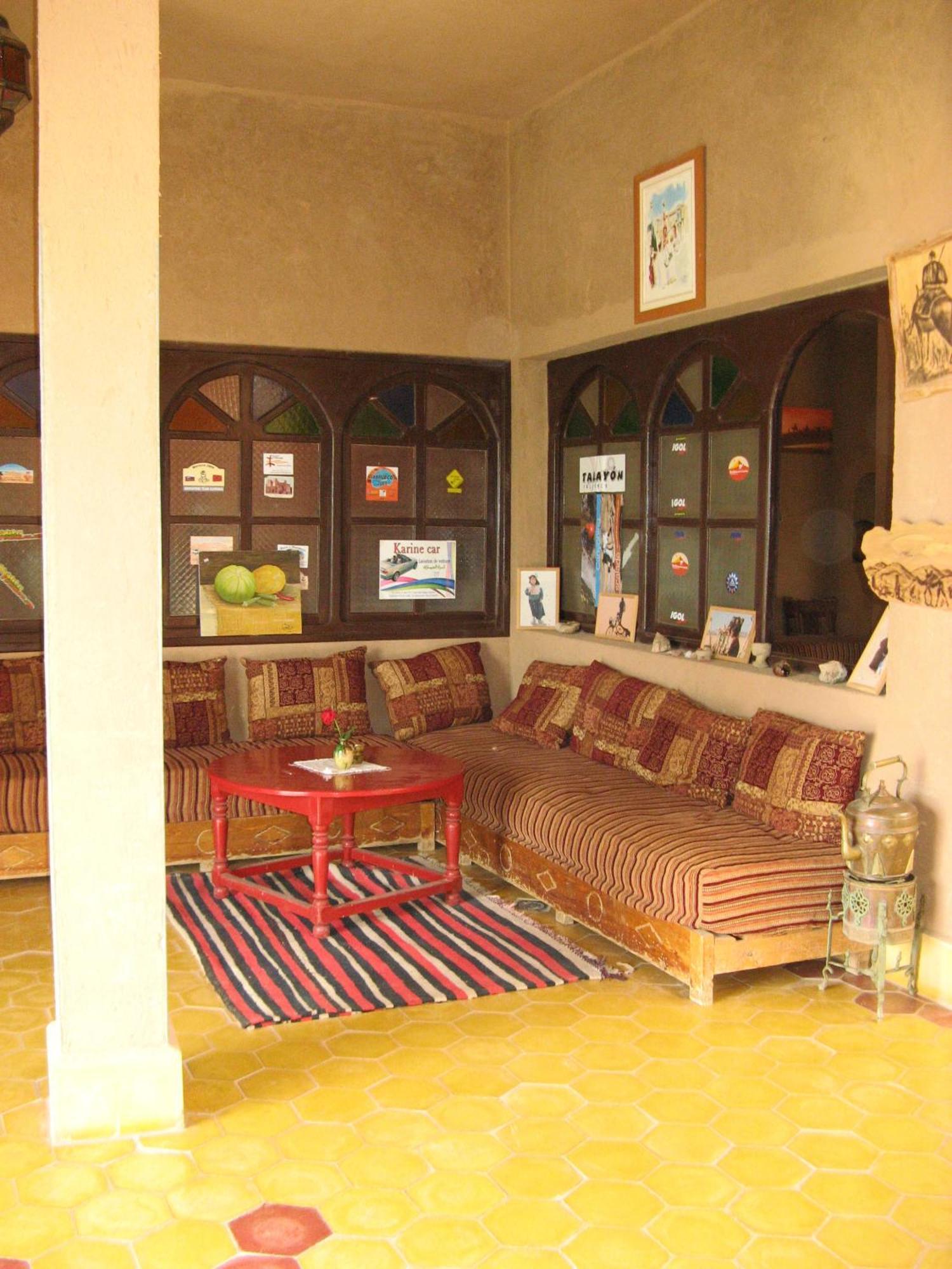 Tinit Hotel *